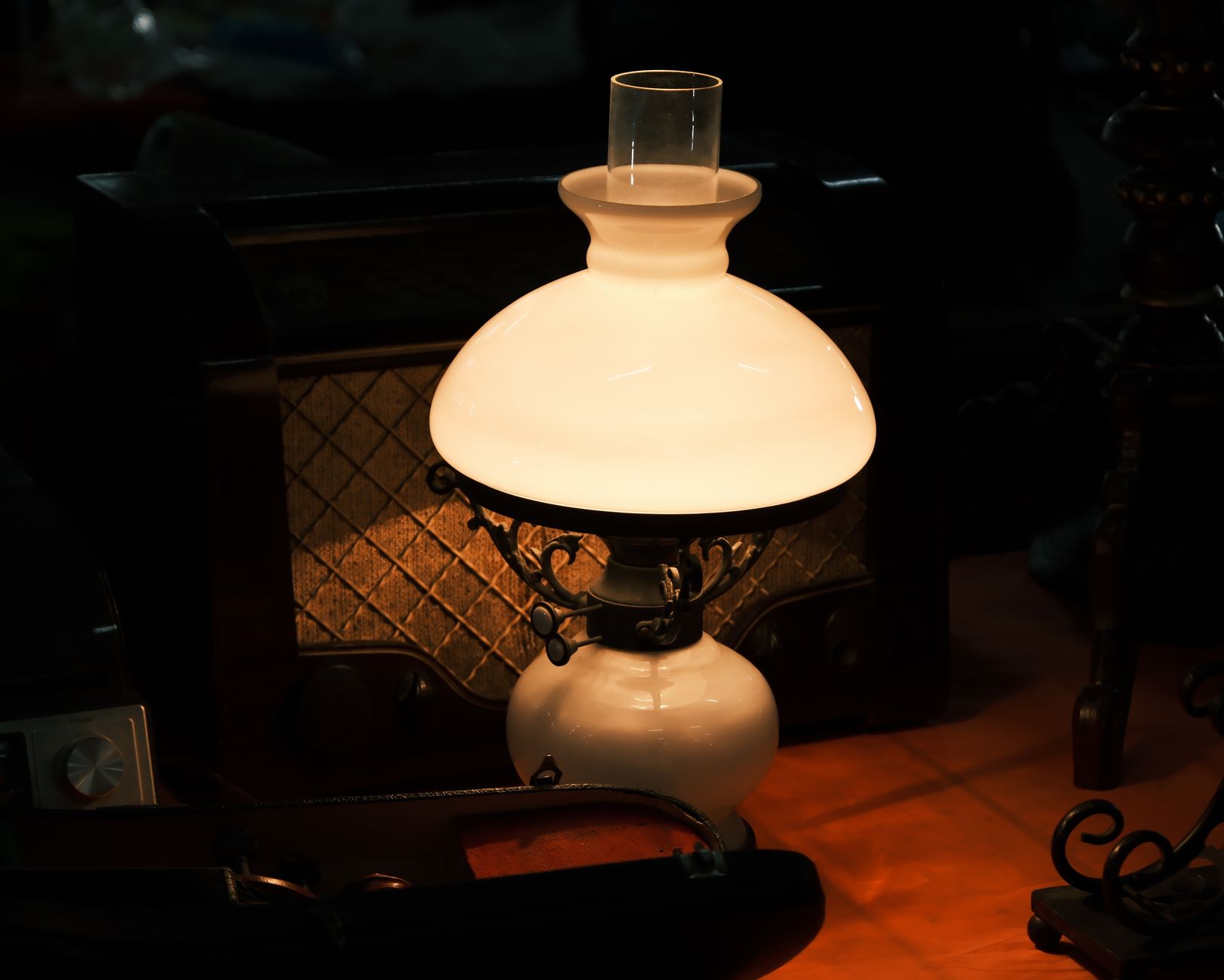Cranberry Glass Oil Lamp — detail